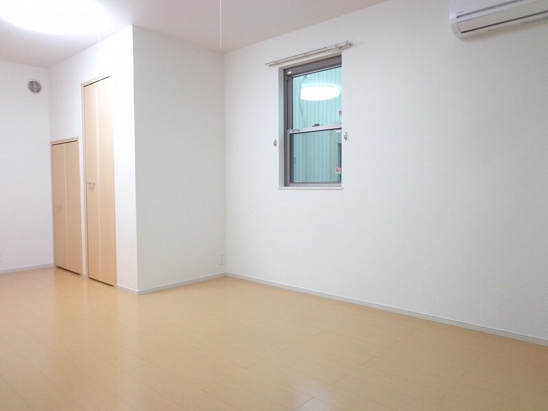 モデッサ　フェリーチェの物件内観写真