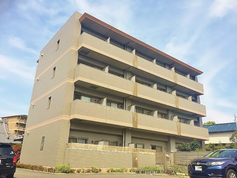 クローヴェーサウスタカハマの物件外観写真