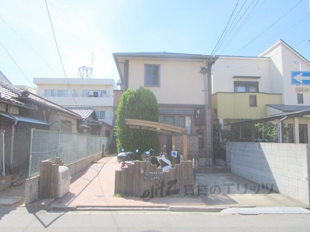 サン・セジュールの物件外観写真