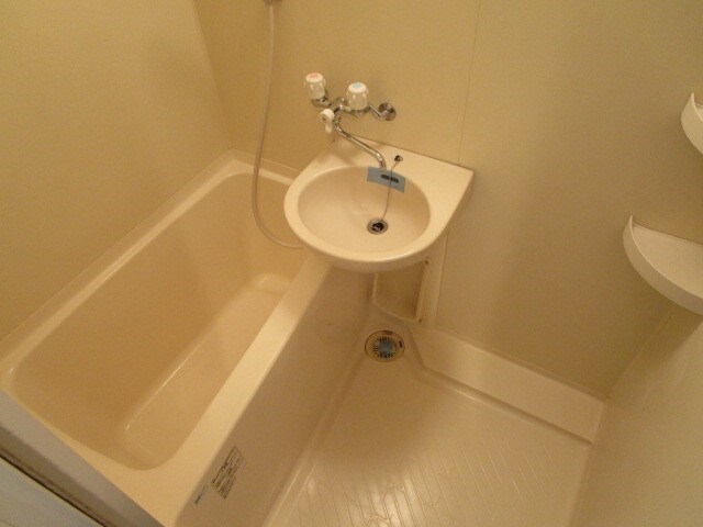 メゾンクラーラの物件内観写真