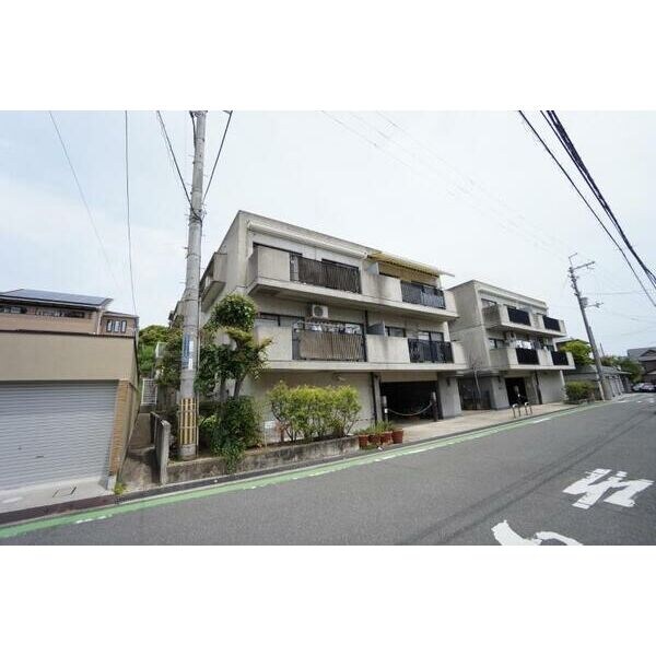 ラジュニール春日丘の物件内観写真