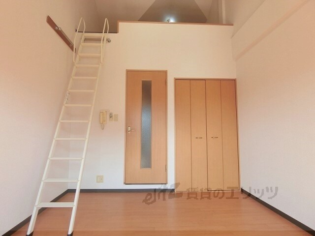 リーフジャルダン総持寺駅前の物件内観写真