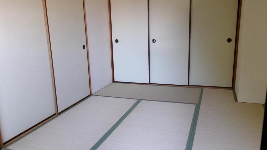 ラフィーネ高塚の物件内観写真