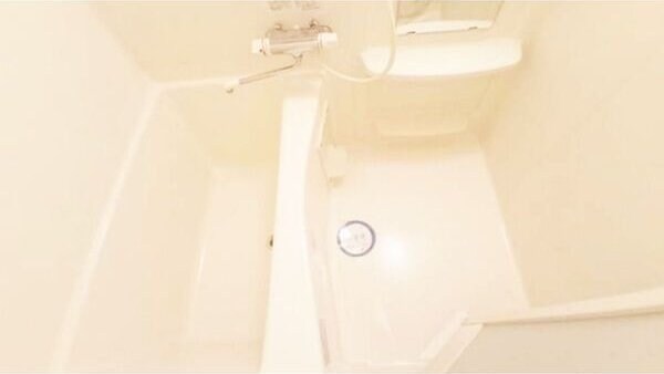 アスリート江坂II番館の物件内観写真