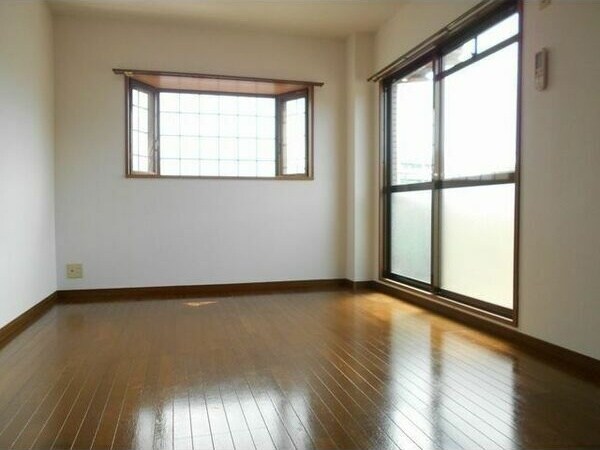 サンシャイン千里山の物件内観写真