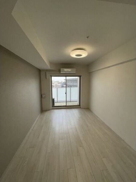 プレサンスＮＥＯ上新庄ＰＲＩＭＥＣＲＵＩＳの物件内観写真