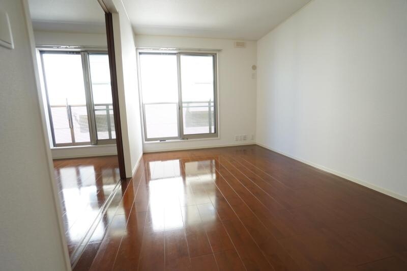 ローズタウンIIIの物件内観写真