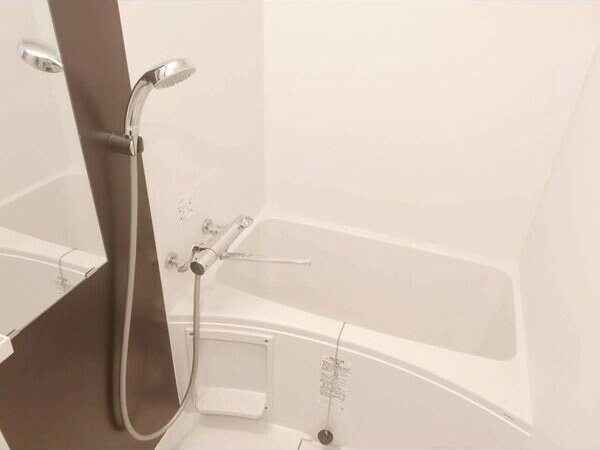 フォーリアライズ梅田レーベンの物件内観写真