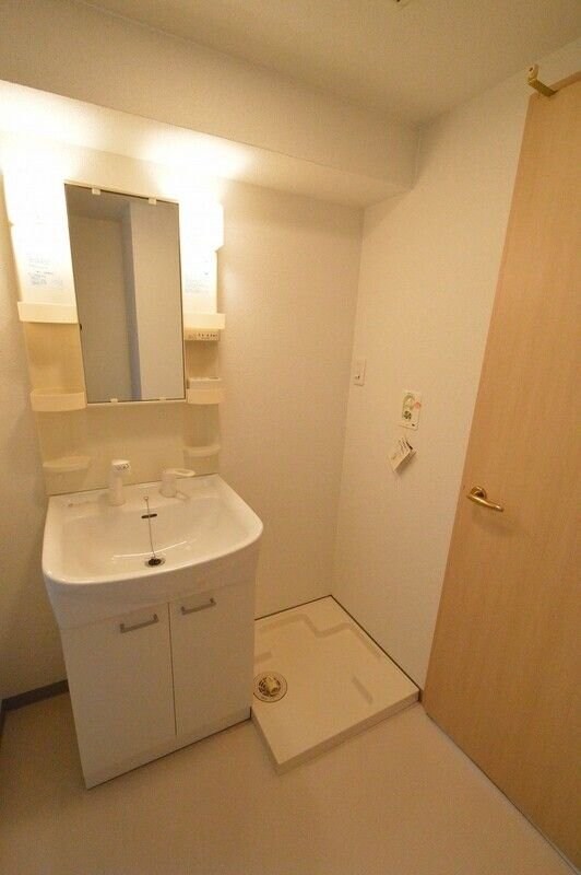 コンフォール南森町の物件内観写真