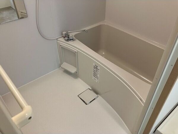 三恵上新庄ハイツの物件内観写真