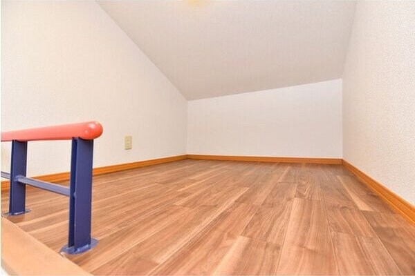 アゼリアコートの物件内観写真