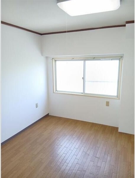 ポップ高槻の物件内観写真