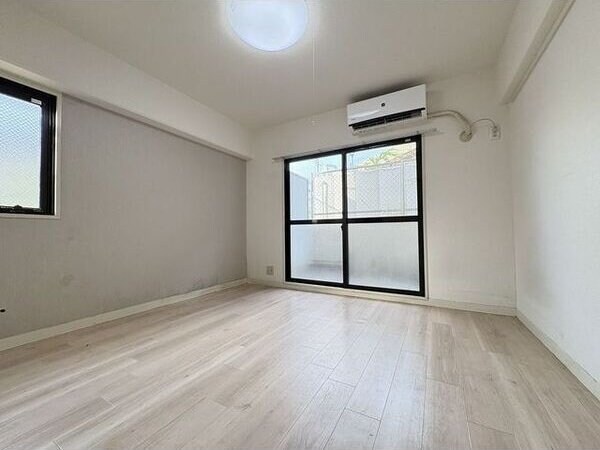 日の出プラザ1号館の物件内観写真