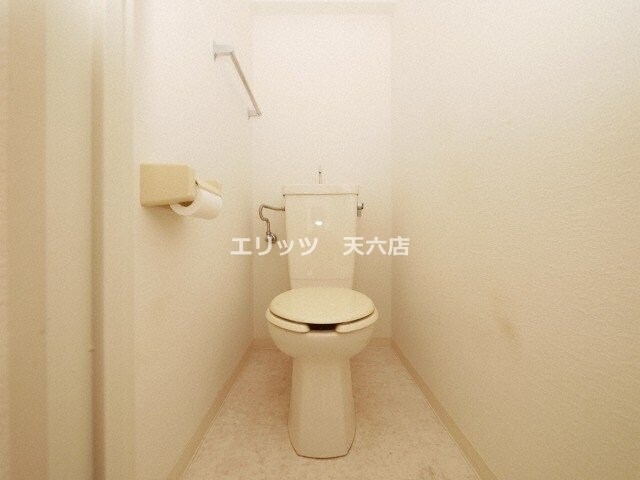 サン・ホワイティ豊里の物件内観写真