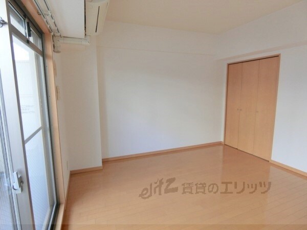 メゾン・ド・ヴィレ茨木の物件内観写真