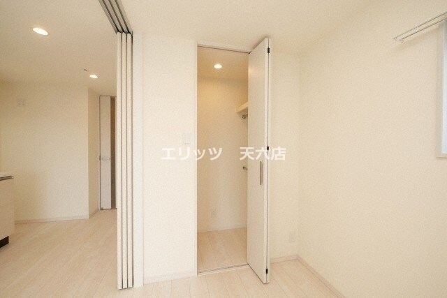 シーズンフラッツ梅田NORTHの物件内観写真