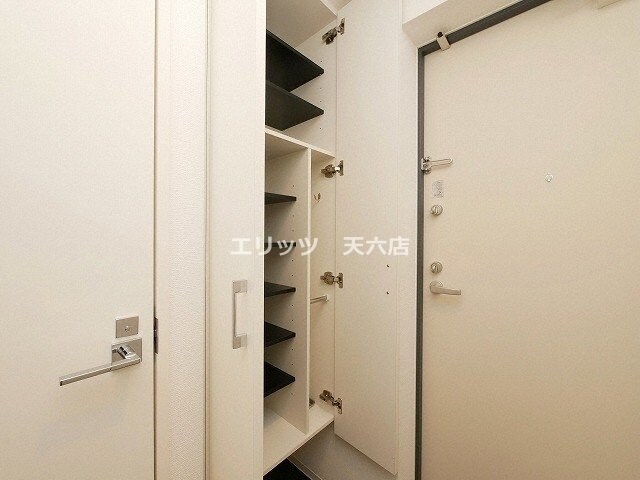 セレニテ中崎町リアンの物件内観写真