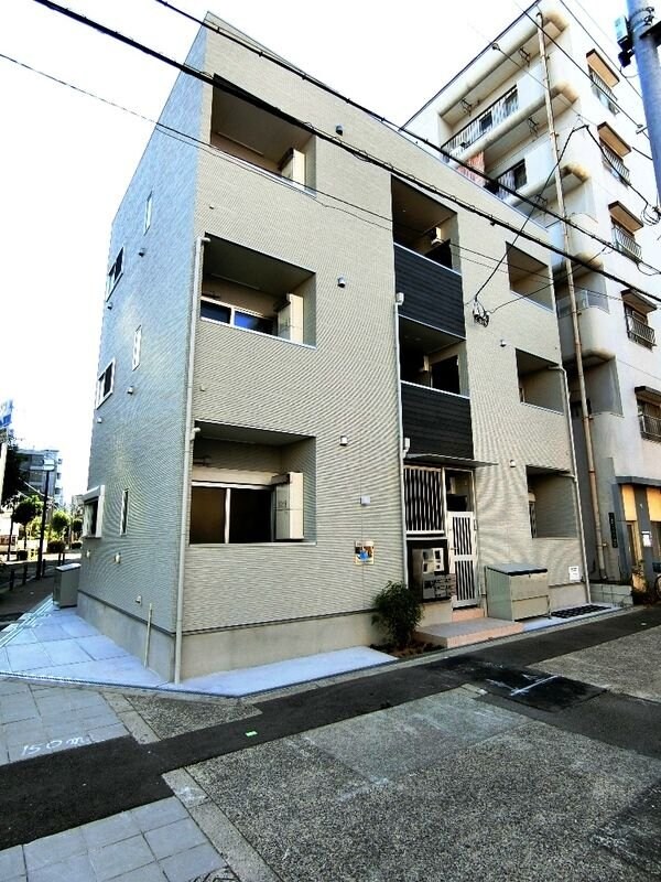 IBUSOLASの物件外観写真