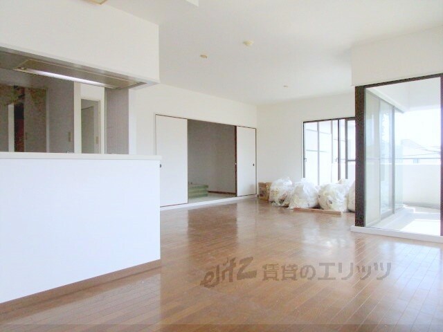 ロイヤル南茨木の物件内観写真