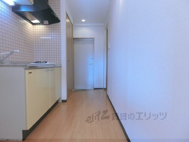 リーフジャルダン総持寺駅前の物件内観写真