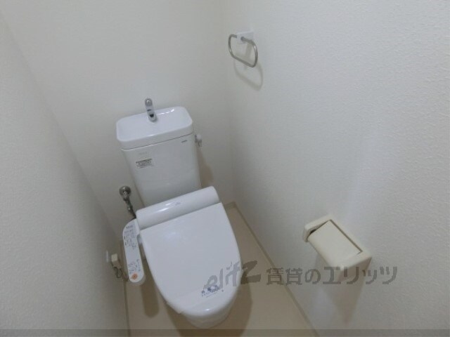 クレセントコートの物件内観写真