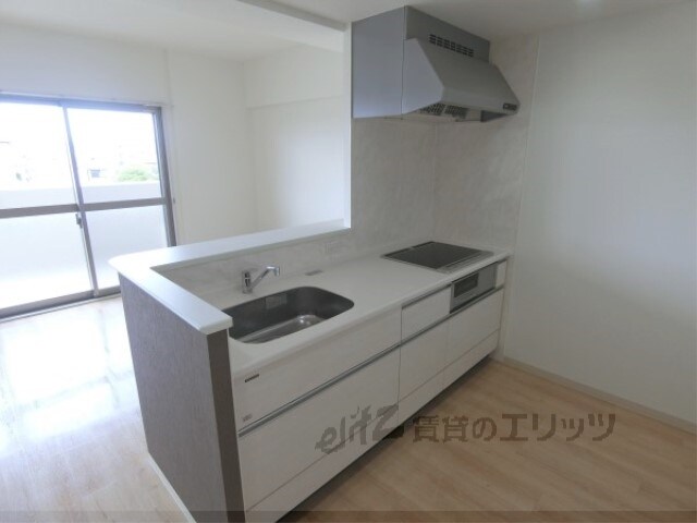 クレセントコートの物件内観写真