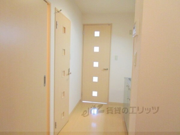 シャトルコートの物件内観写真