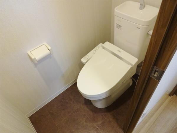 グランブルー高槻の物件内観写真