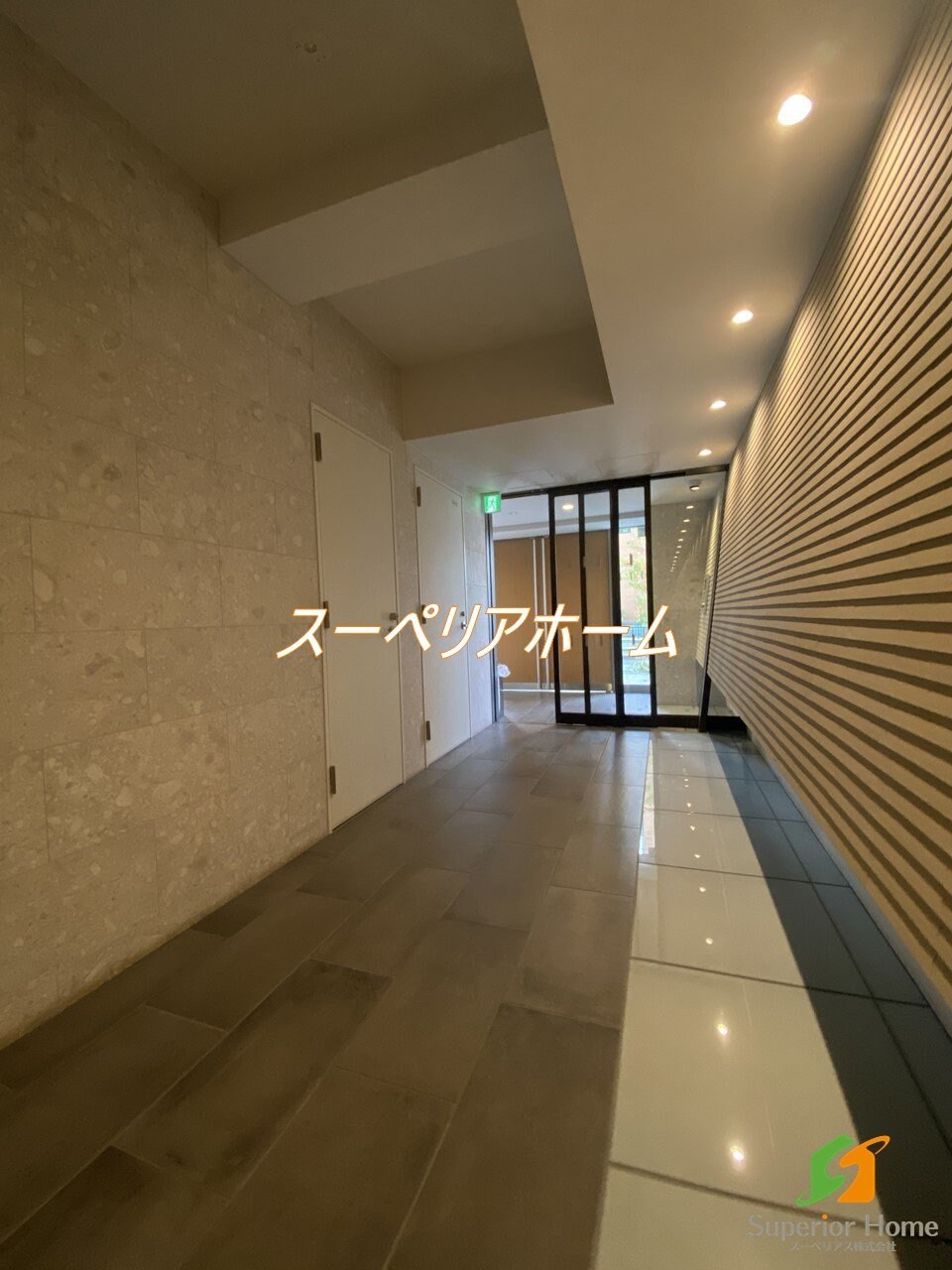 ロイジェント上野桜木の物件内観写真