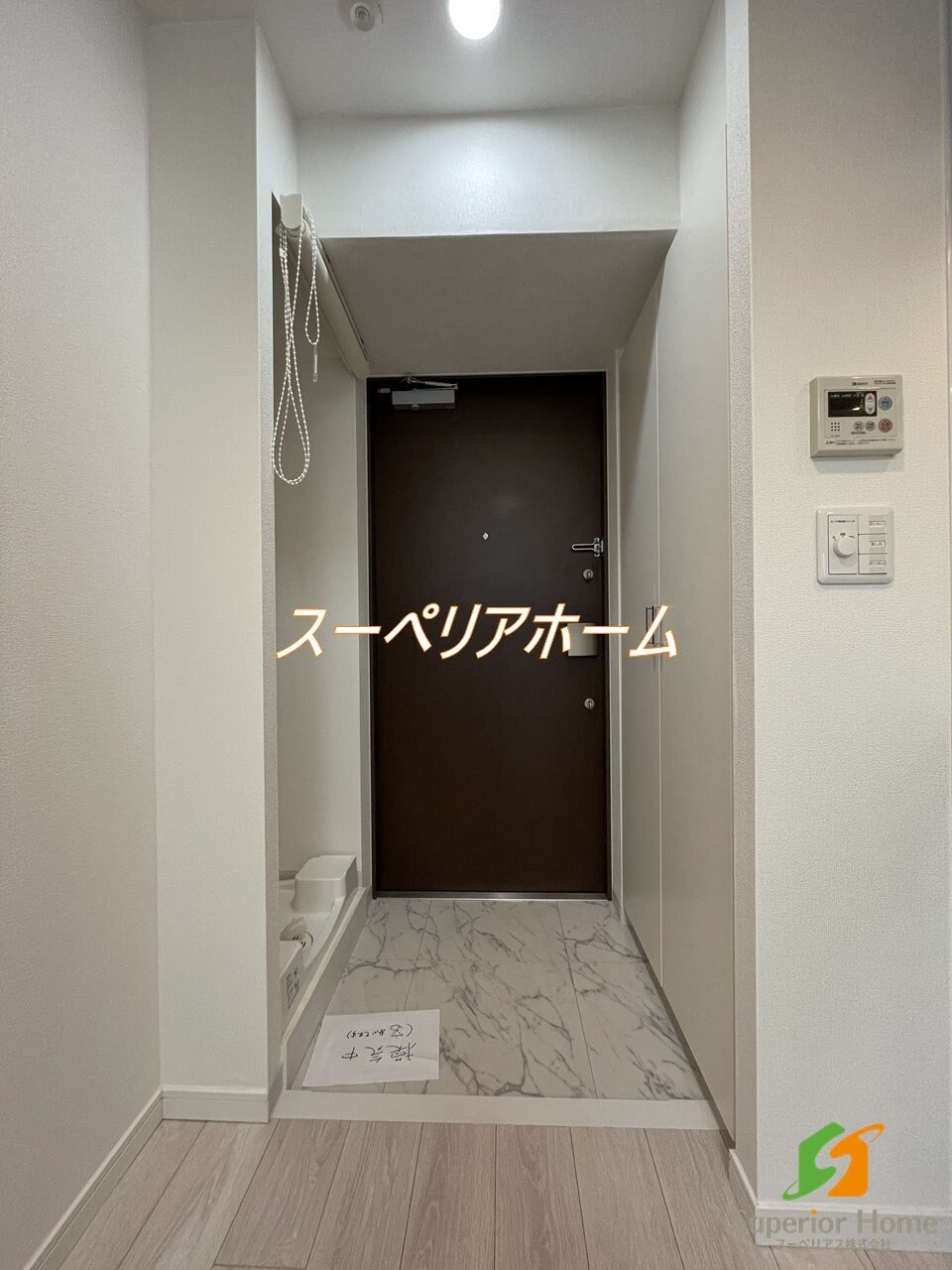 Totsu Residence Kaminarimonの物件内観写真