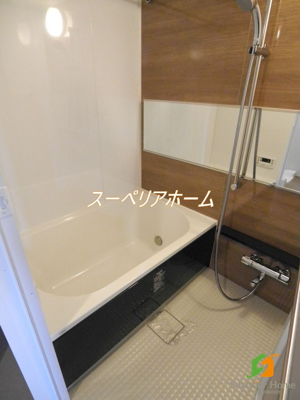 PEAKS神田の物件内観写真