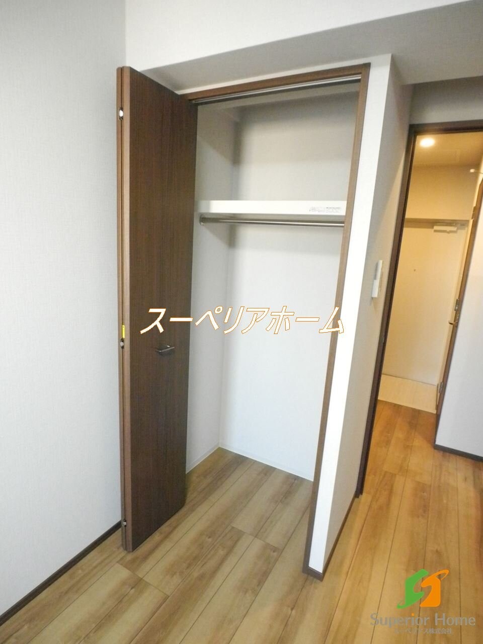 PEAKS神田の物件内観写真