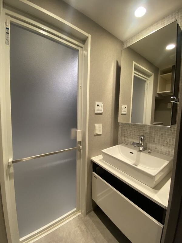 ライオンズミレス蔵前の物件内観写真