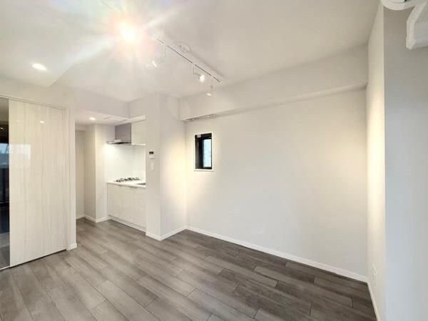 La Perla Yotsuyaの物件内観写真