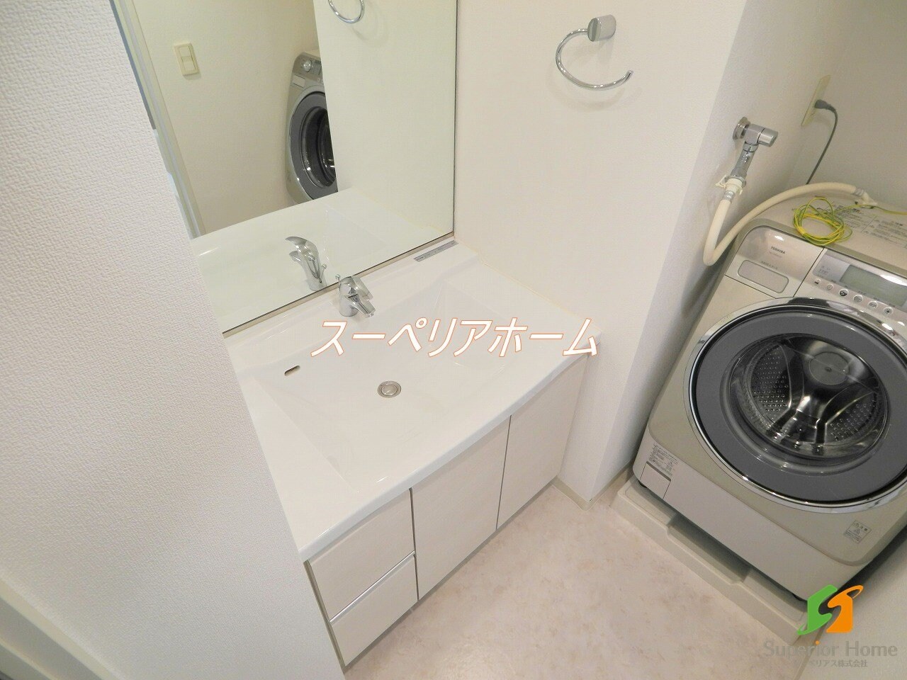 コスモリード新宿余丁町の物件内観写真