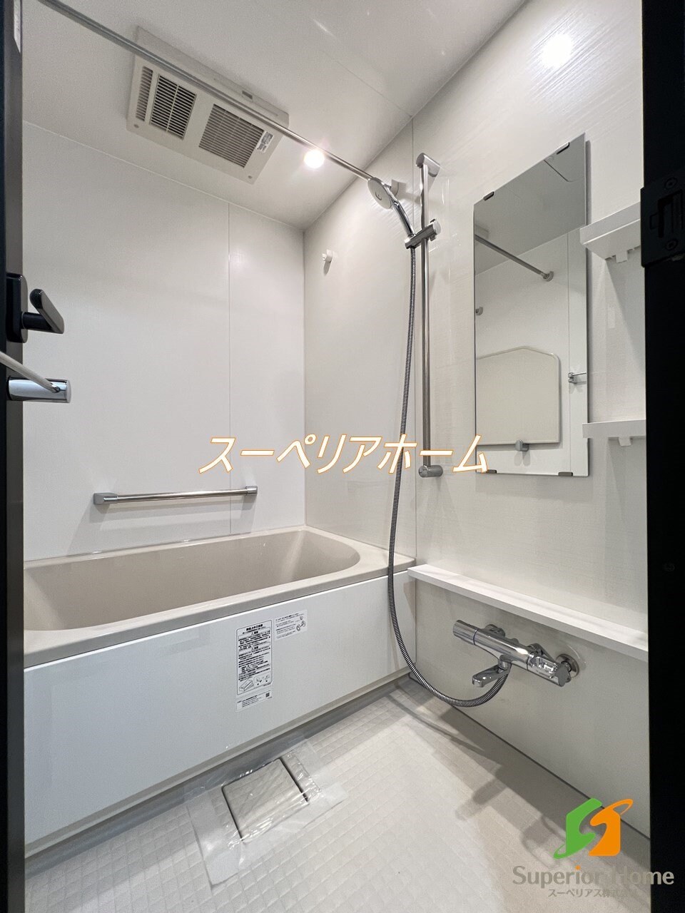 ドゥーエ入谷IIIの物件内観写真