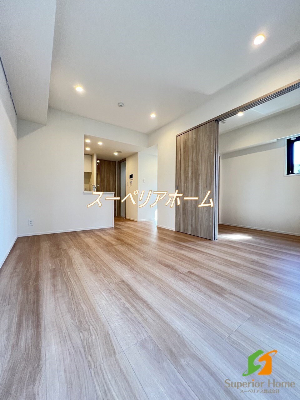 ドゥーエ入谷IIIの物件内観写真