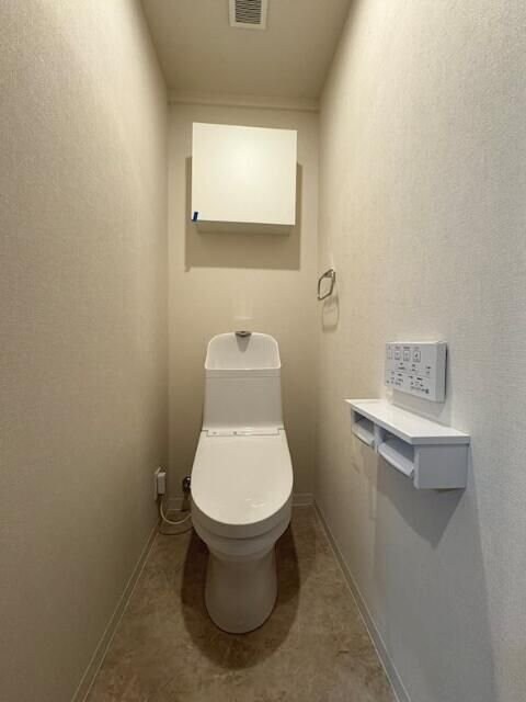 ROOTs Shinjuku Wakamatsuchoの物件内観写真