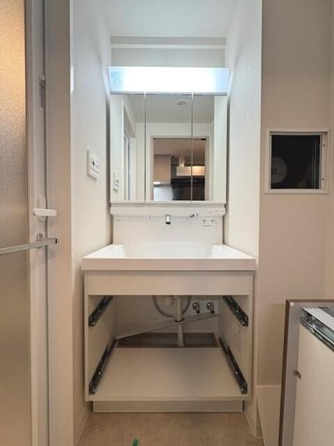 ROOTs Shinjuku Wakamatsuchoの物件内観写真