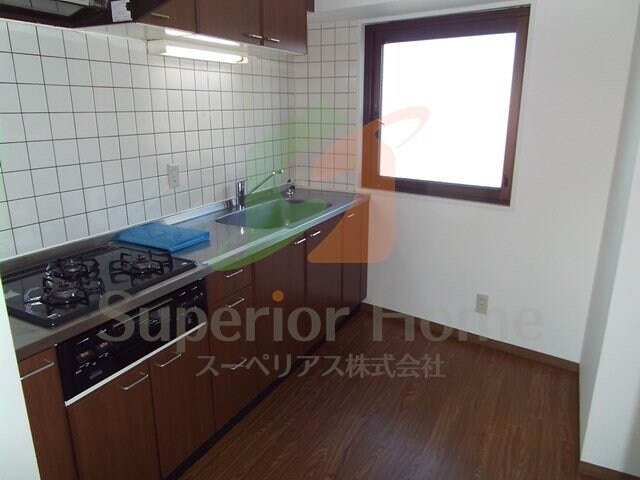 コロネード春日の物件内観写真