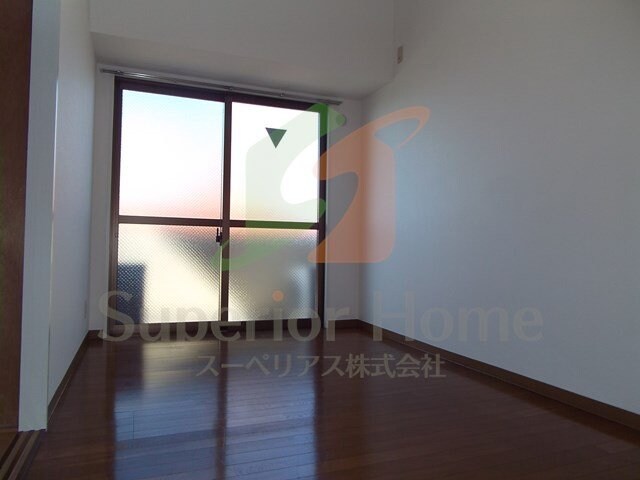 コロネード春日の物件内観写真