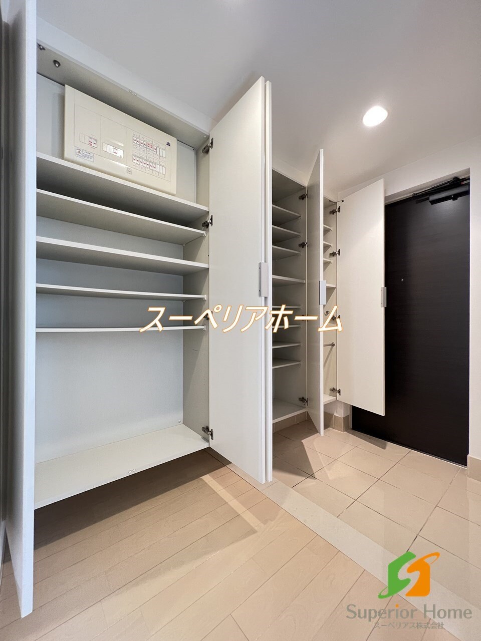 コスモリード新宿余丁町の物件内観写真