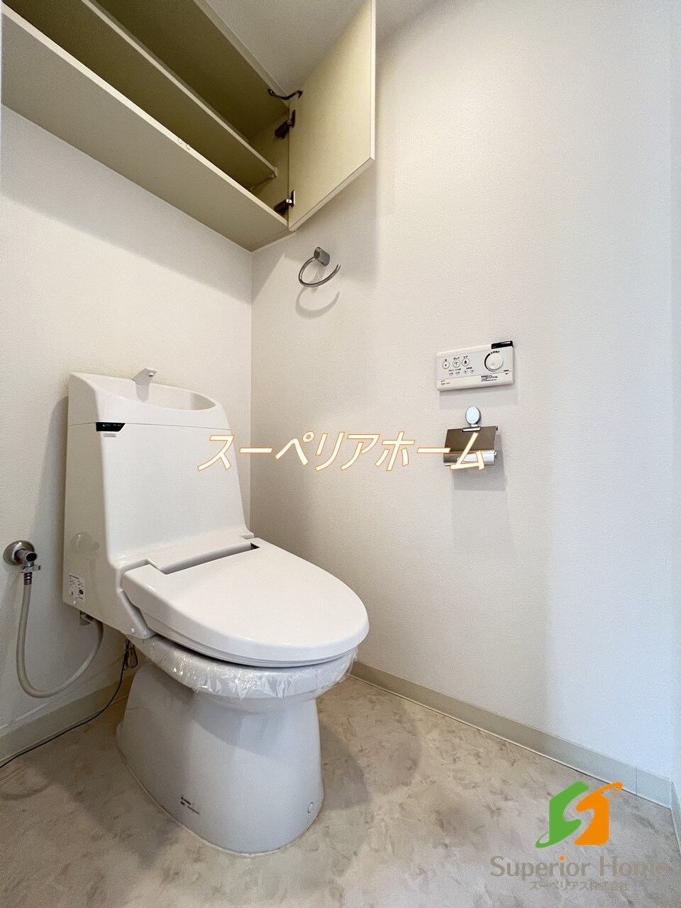 コスモリード新宿余丁町の物件内観写真