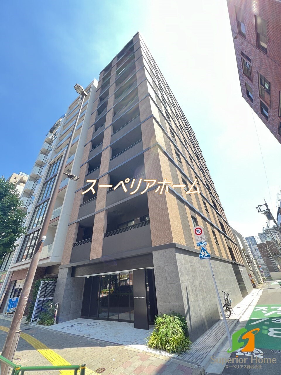 シーズンフラッツ新御徒町の物件外観写真