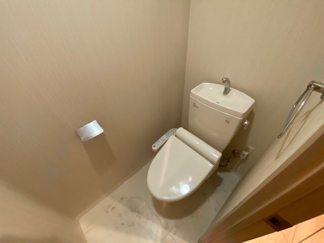 カスタリア新富町の物件内観写真