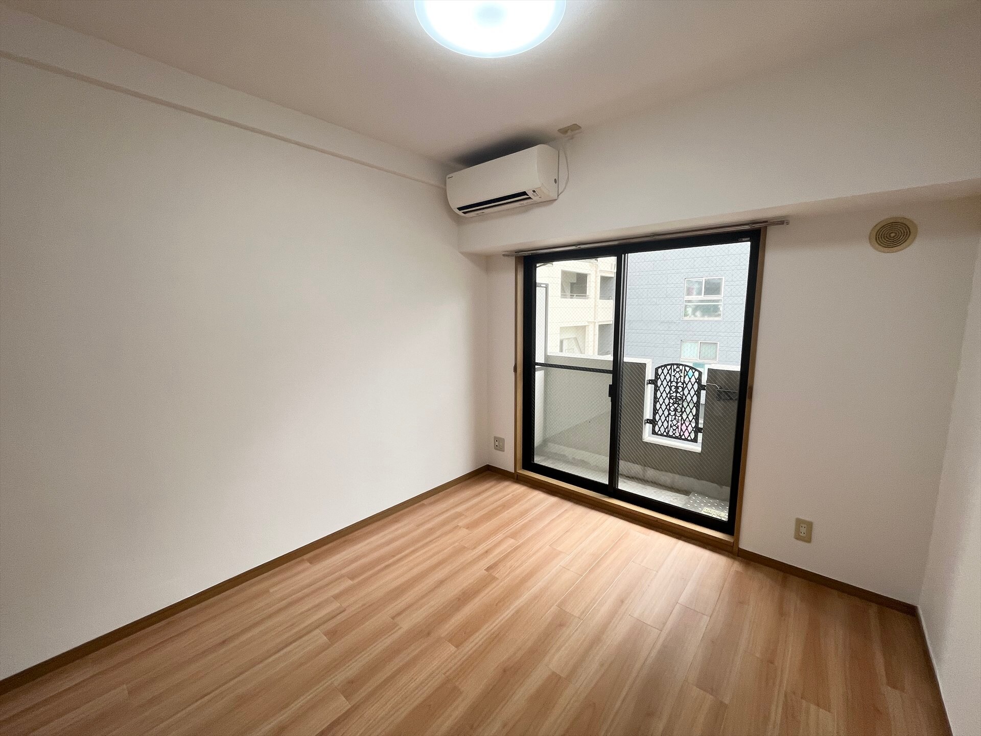 メインステージ日本橋箱崎の物件内観写真