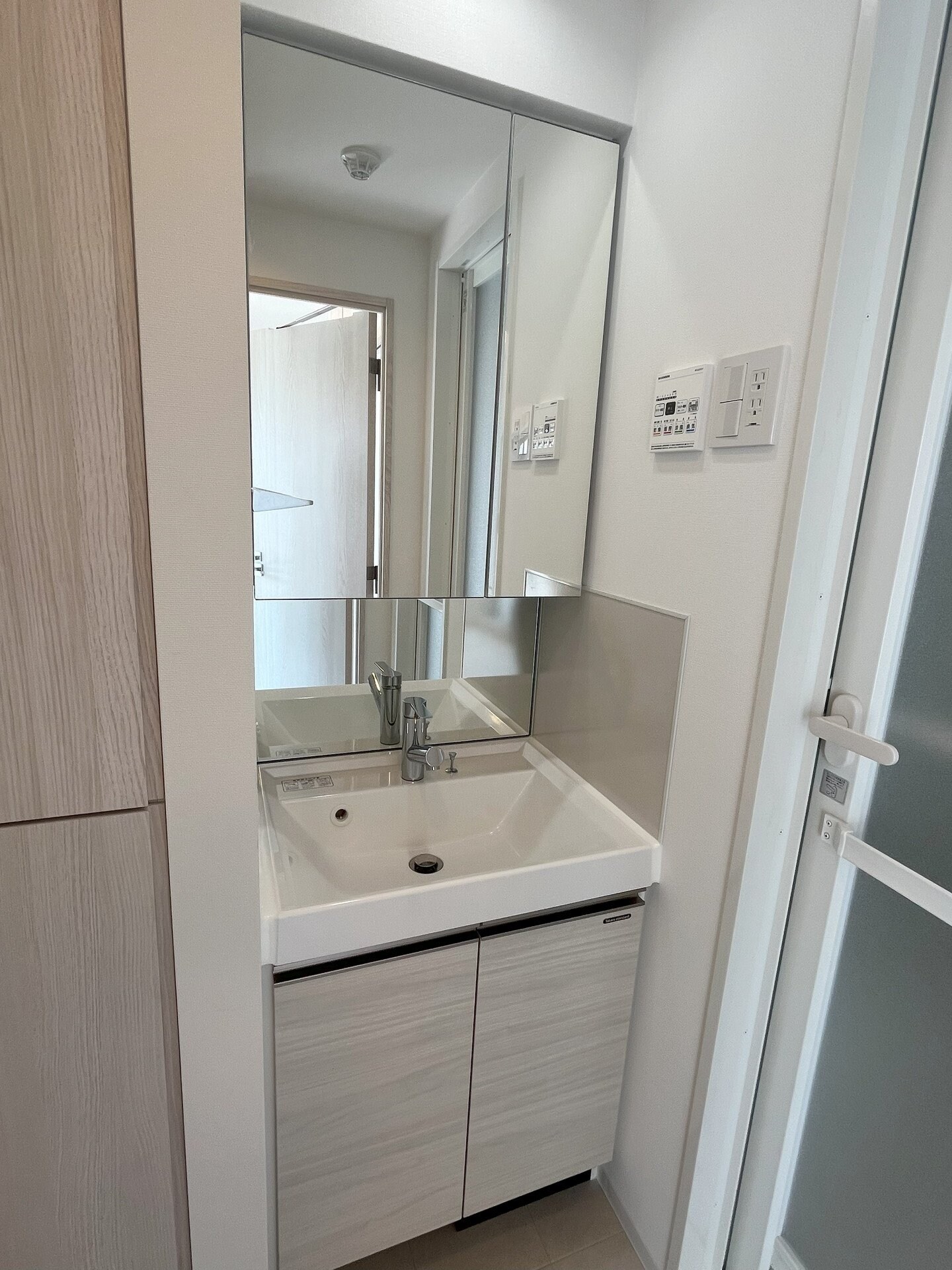 コンフォリア東葛西の物件内観写真