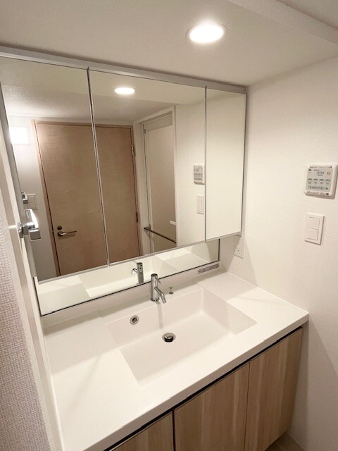 コンフォリア・リヴ板橋の物件内観写真