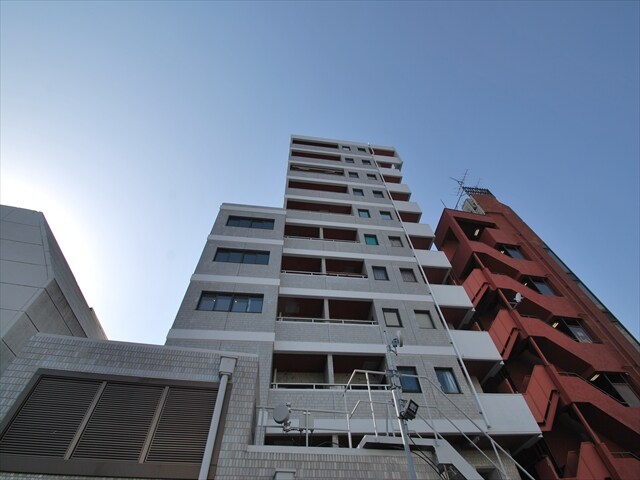 インペリアル六本木１号館の物件外観写真