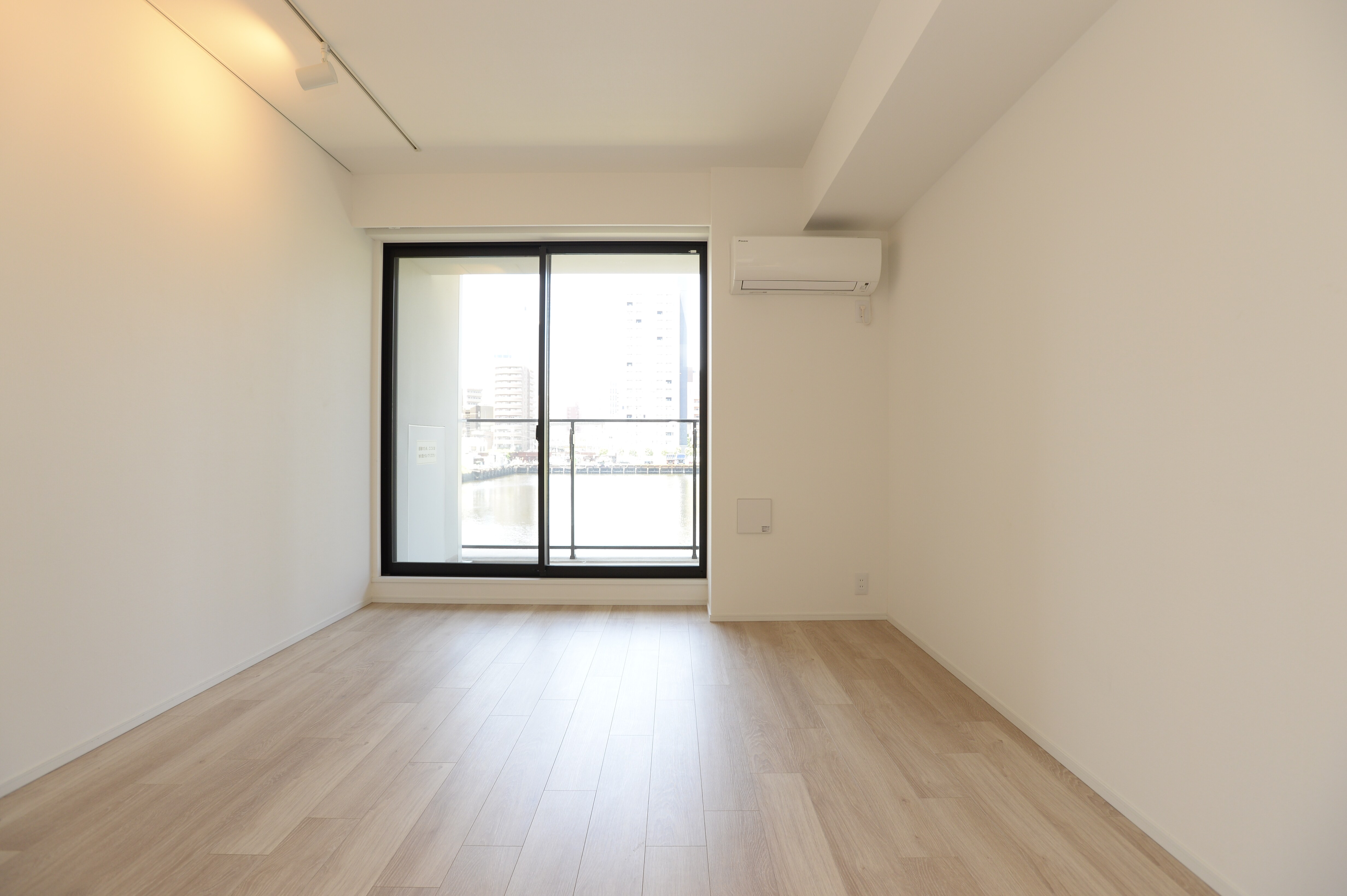 カナルフロント芝浦の物件内観写真